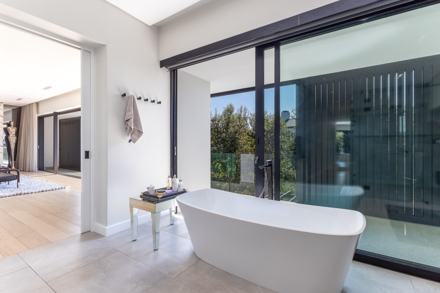 4 Bedroom Property for Sale in Pearl Valley at Val de Vie Western Cape